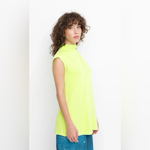 NWT OZAI N KU RACQUET
TANK TOP, LIME - Picture 3 of 13